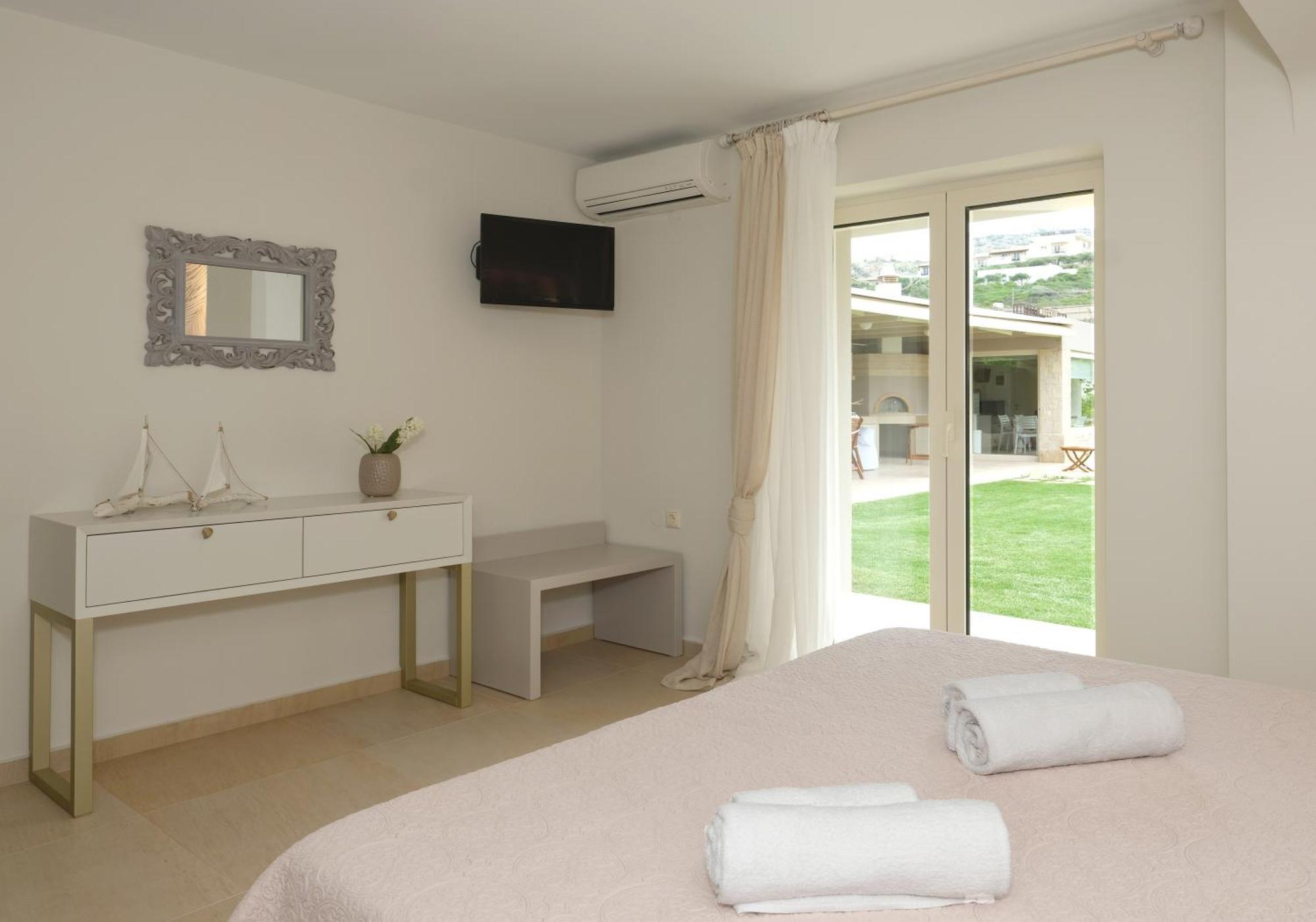 Hersonissos Beach Villa Buitenkant foto